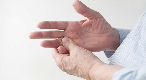 Лечение щелкающего пальца